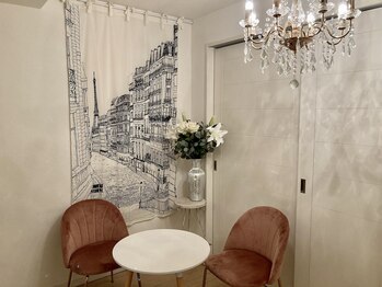 エー サロン(A salon)/入ってすぐも癒されスペース