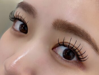 サンク(SANC)の写真/【高持続】LEDまつエク！美しい仕上がりがキープできる最新まつエク。グルーが合わなかった方にも◎