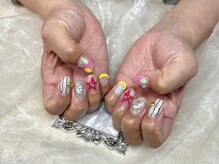 ヒラソルネイル(Girasol nail)/個性はネイルデザイン