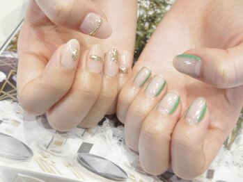 キャミ ネイル(CAMMY NAIL)/クリア系個性派ネイル