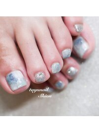 大理石風ニュアンスフットネイル