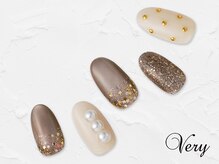 ヴェリー 六本木ヒルズ店(Very)/大人上品な秋冬ネイル