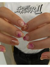 コンフィ(comfy)/ピンク滲みネイル