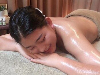 リラックスマイル 藤沢店(リラックSmile)の写真/【リンパを流しむくみ解消】全身アロマリンパマッサージ70分¥5900＊身体も心も癒されるRelaxTIMEをご提供♪