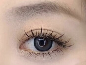 ソラ(sora)の写真/ナチュラルからボリュームup・韓国・ワンホン風束感まつ毛エクステ迄！モテ度＆魅了力お気に入りeye叶う♪