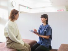 あいあい整骨院 津山院の雰囲気(丁寧なカウンセリングで、身体のお悩みの原因をわかりやすく説明)