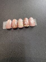 エム ネイル アンド アイ(M NAIL and EYE)/いちごネイル