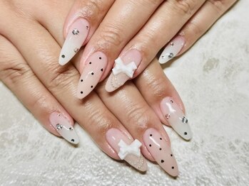 ロンズネイル(Ron's nail)の写真/長さ出し対応で理想の指先に☆デザイン相談もOKで自分だけのネイルが叶う！