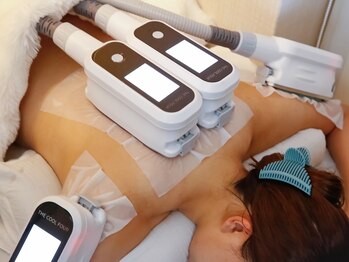 六甲道ゆるりの写真/SNSで話題★脂肪冷却でキュッと引き締まった美Bodyに＊自力では痩せづらい二の腕や脇肉にも効果抜群♪