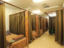 中国気功整体院 第三ビル店/施術ベッド