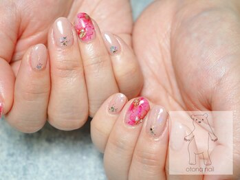 オトナネイル(otona nail)/うるつやベージュフラワーネイル