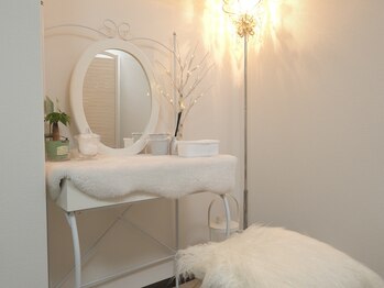 アンジェリーク(angelique)/メイクルーム