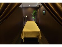 e.b.c.c. メンズスキンケアスタジオ 銀座/施術ルーム