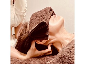 凜花/首の後ろまでしっかり解します!