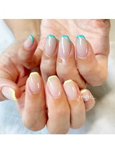 ネイルサロン イントゥ(into_)/ターコイズ　レモン　細フレンチ