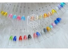 サカイネイル 梅田店(SAKAI NAIL)の雰囲気（ラメグラ１００種類以上）