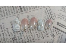 モノトーン(MONOTONE)/