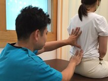 なないろ整骨院の雰囲気（丁寧なカウンセリングと検査の上、辛い原因を本質改善します）