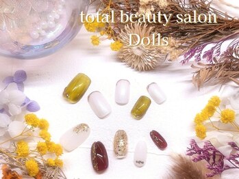トータルビューティーサロン ドールズ(total beauty salon Dolls)の写真/季節に合わせた大人シックなトレンドネイル多数☆お好きなデザインを詰め込み指先から季節を感じてみては？