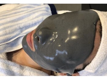 メナードフェイシャルサロン メニアングルの写真/【毛穴レスな陶器肌に☆】毛穴の黒ずみ,汚れをごっそりお掃除！クリーンパックでなめらかなつるすべ肌へ◎