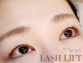 モコ(MOCO)/ラッシュリフト