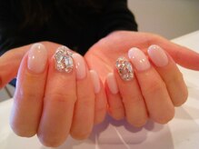アロアロネイル(aloalo nail)/埋め尽くしストーンネイル