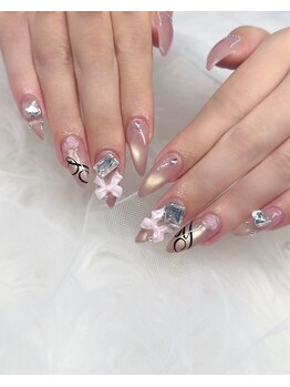 eyelash&nail Charme【シャルム】の写真/ちゅるんワンホンネイルならお任せ！豊富なパーツが魅力のサロンで輝く指先を★