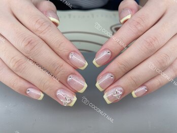 ココナッツネイル/