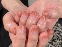 カーティシーネイルズ(curtisii NAILS)/血色ネイルグラデーション