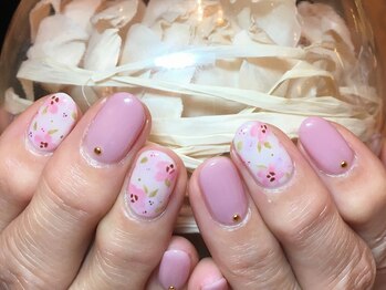 フラワーネイル。