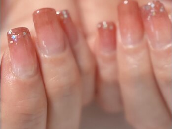 LvU【ラブユー】/ネイルサロン/フィルインの写真/＼マンツーマン施術のプライベートサロン／自爪の健康を考えた丁寧なケアで指先をキレイに明るく☆