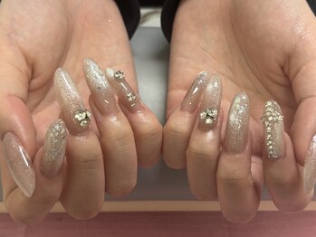 RURIネイル/贅沢感あるデザインです