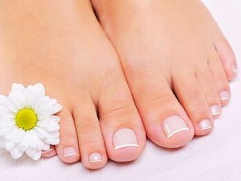ビューティーサロン ハル(beauty salon haru)の写真/足元のオシャレもぬかりなく☆視線を集める厳選デザイン多数！サンダルでも映える主役級に可愛い足先へ！