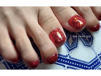 ナナマルニ(702)/ホログラム