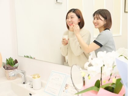 ホワイトデザイン 岐阜店(White design)の写真