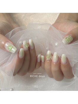 リッシュ ドゥ(RICHE deux)/推しカラーチークネイル