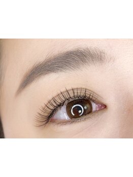 ナチュラル上品な目元にしたい