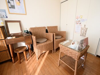 フラジール(fragile)/☆メイクドレッサー完備☆