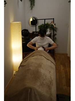 ヘッドヒーリングサロン 頭/施術