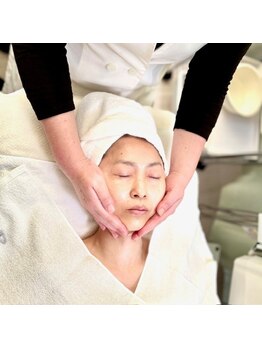 ポーラ 鶴岡伊勢原店(POLA)/フェイシャルマッサージ