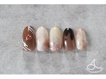 定額￥8400→￥7900