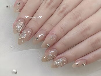 ビジューネイル(bijou nail)/流行りのヴァンクリ