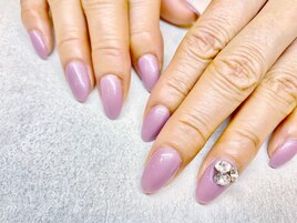 Vカットワンカラーネイル