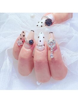 ミニョン(Minyon)/ドットネイル