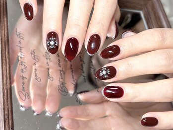 ミューネイル(Miu Nail)/赤ネイル