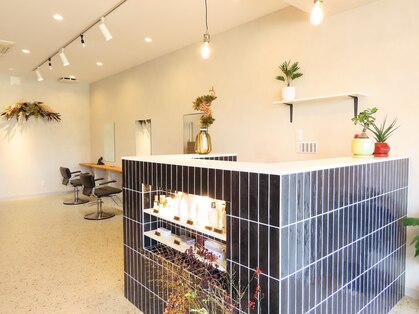 まつげパーマ/マツエク/眉毛/フェイシャル専門店　BASEの写真