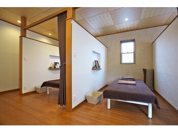 トータルボディケアスマイル(Smile)/壁で仕切られた個室空間