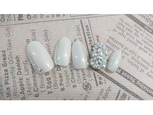 モノトーン(MONOTONE)/