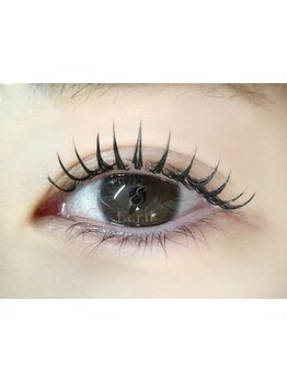 ナチュラル上品な目元にしたい