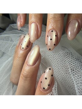 マカナネイル バイ スギ(makana nail by SUGI)/マグネット＋アート4本